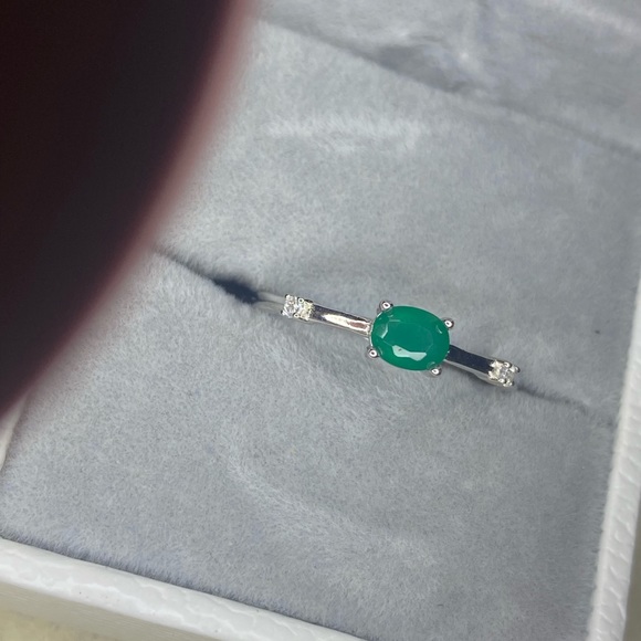 Natural Emerald ring - Picture 9 of 10